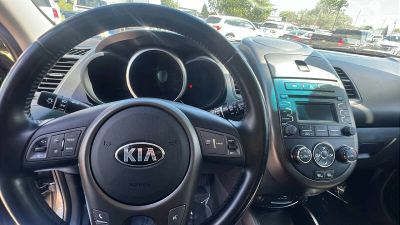 2013 Kia Soul +