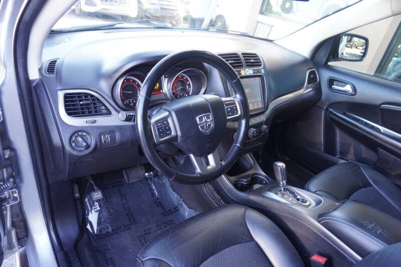 2020 Dodge Journey Crossroad