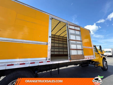 2019 Freightliner M2 106