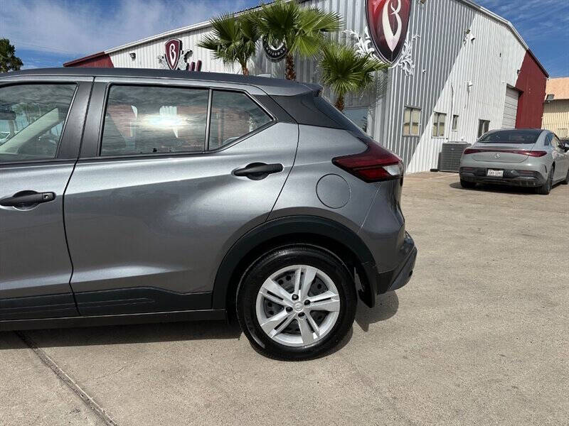 2024 Nissan Kicks S