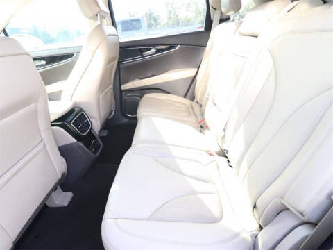 2021 Lincoln Nautilus Standard