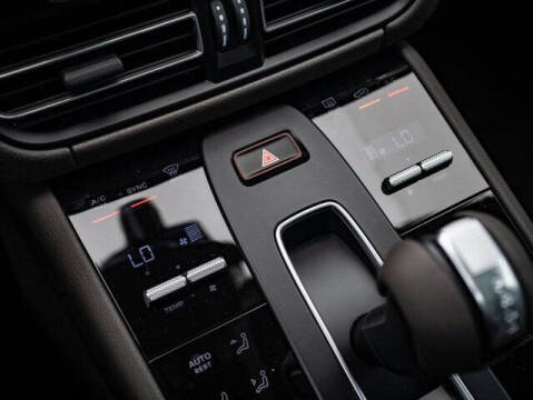 2025 Porsche Macan S