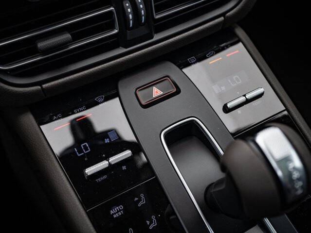 2025 Porsche Macan S