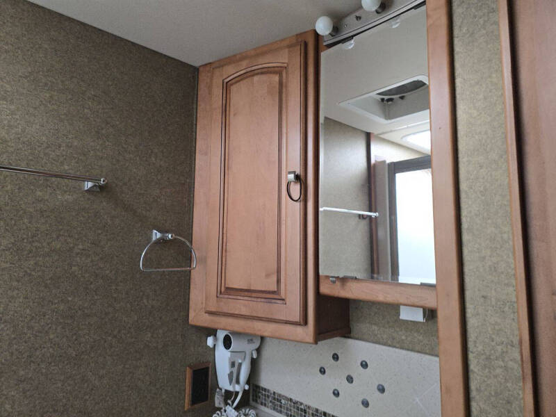 2013 Winnebago Journey