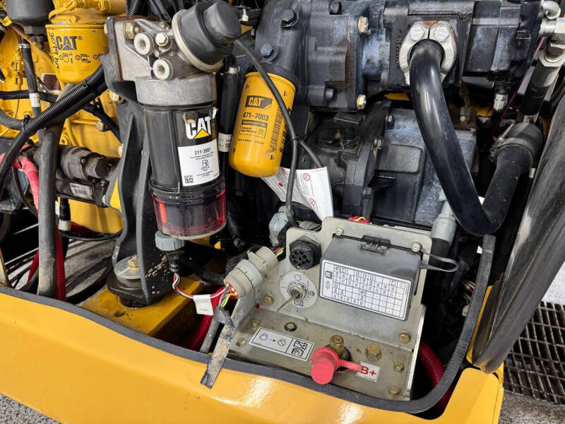 2016 Caterpillar TL642D