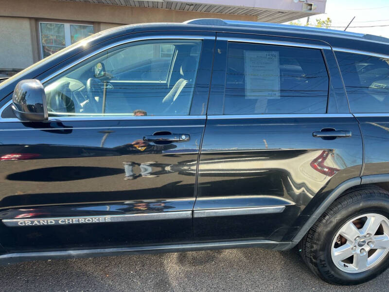 2013 Jeep Grand Cherokee Laredo photo 5