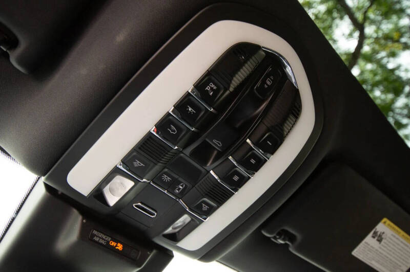 2021 Porsche Macan