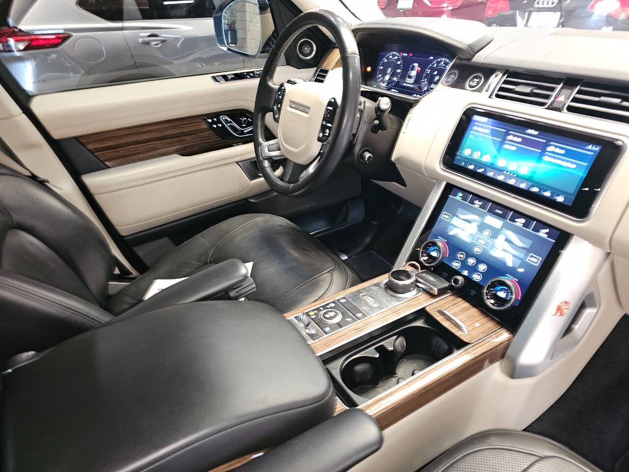 2018 Land Rover Range Rover 14