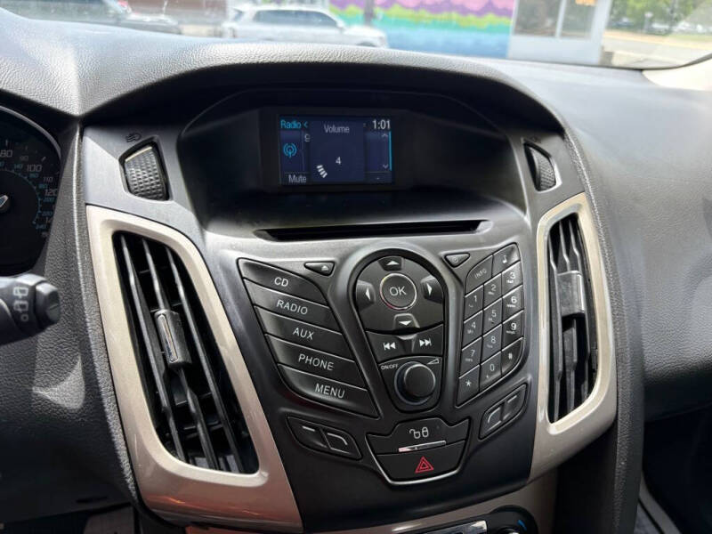 2012 Ford Focus SEL