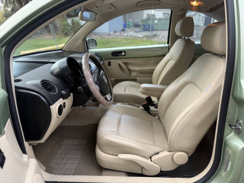 2008 Volkswagen New Beetle S PZEV