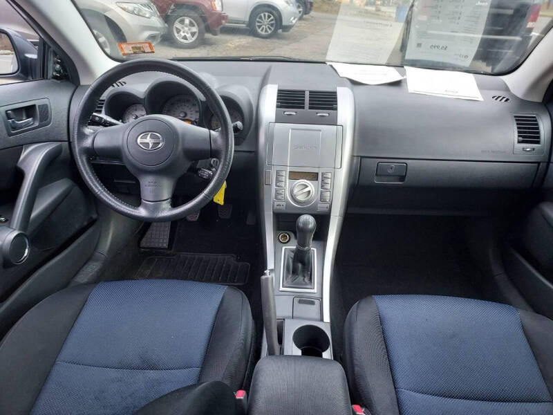 2005 Scion tC
