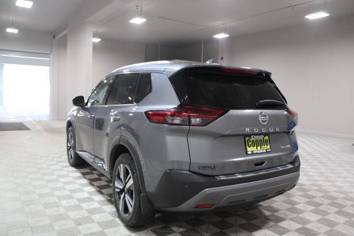 2021 Nissan Rogue SL