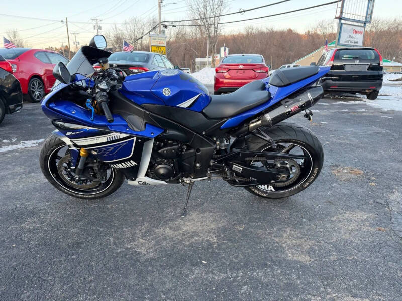 2013 Yamaha YZF-R1 Blue/White