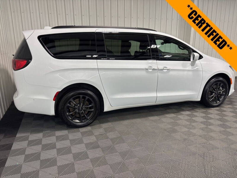 2020 Chrysler Pacifica Launch Edition