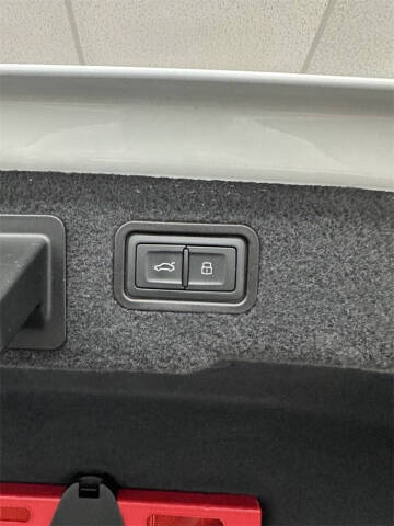 2021 Audi A8 L quattro 60 TFSI