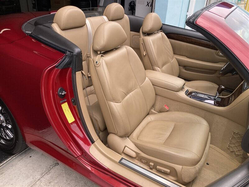 2006 Lexus SC 430