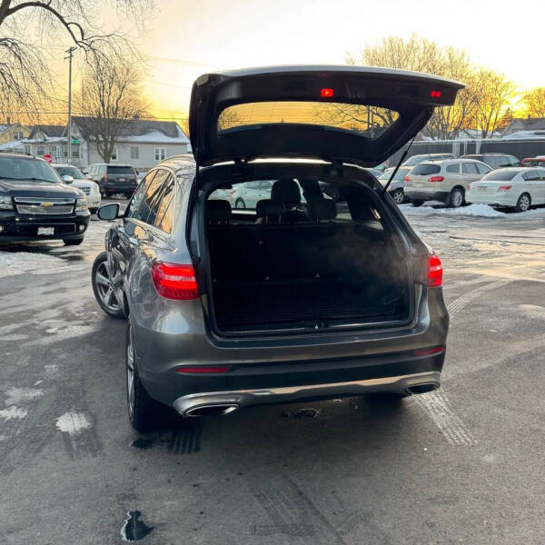 2017 Mercedes-Benz GLC GLC 300 4MATIC