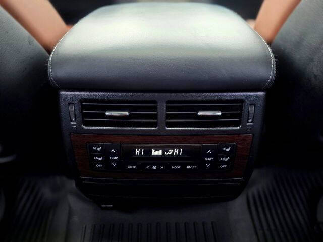 2018 Toyota Land Cruiser