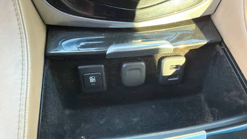 2019 Cadillac Escalade Platinum