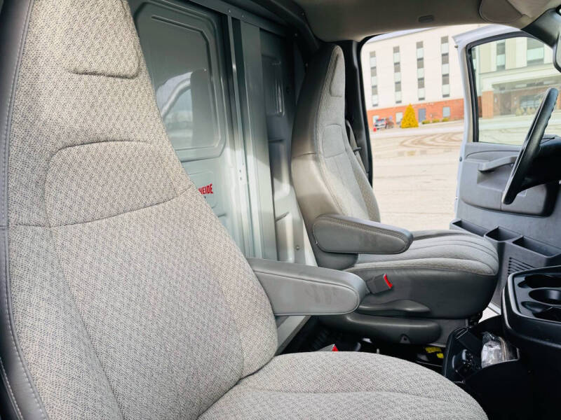 2020 GMC Savana 3500