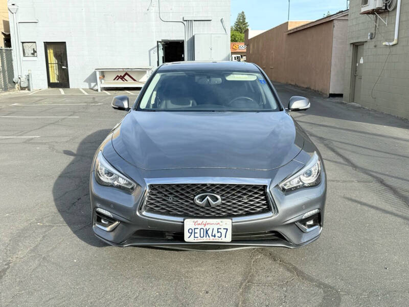 2019 INFINITI Q50 LUXE photo 3