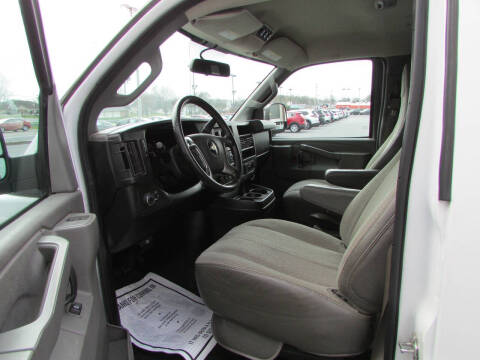 2017 Chevrolet Express LT 3500