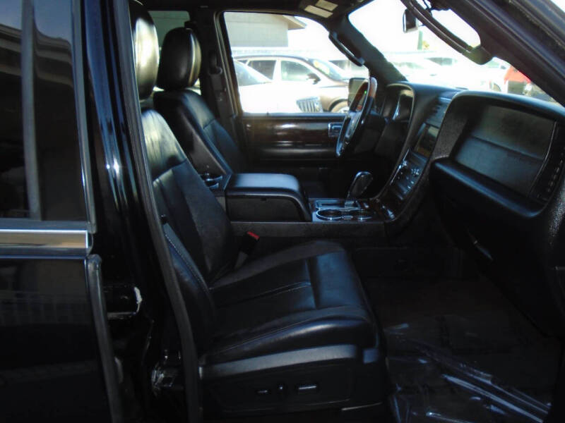 2016 Lincoln Navigator Select