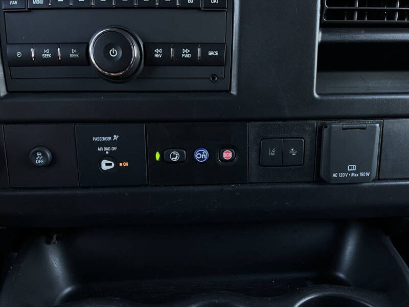 2024 Chevrolet Express LT 3500