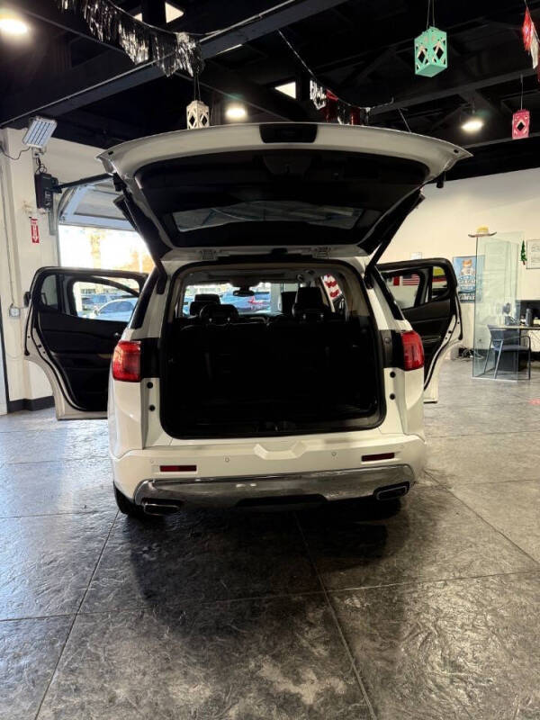 2018 GMC Acadia Denali