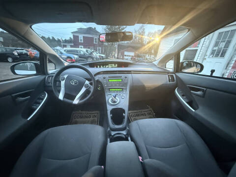 2010 Toyota Prius III