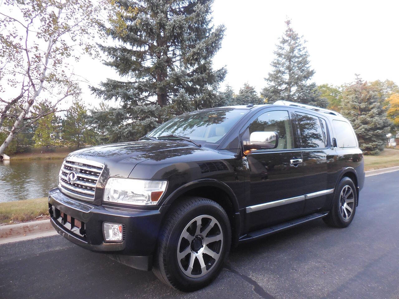 2010 INFINITI QX56 for sale at Genuine Motors in Schaumburg, IL