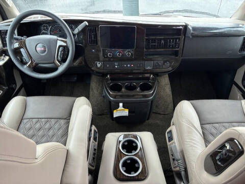 2025 GMC Savana 2500