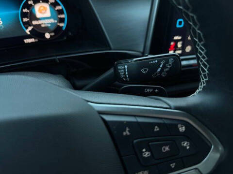 2025 Volkswagen Atlas Cross Sport SE 4Motion