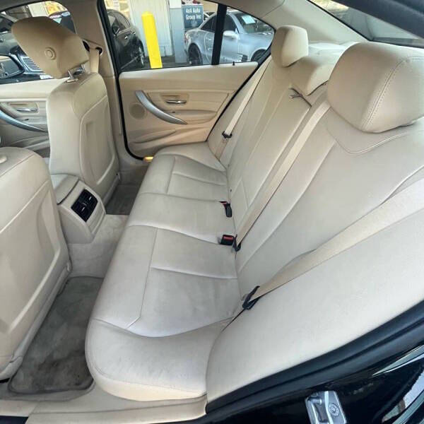 2013 BMW 3 Series 320i