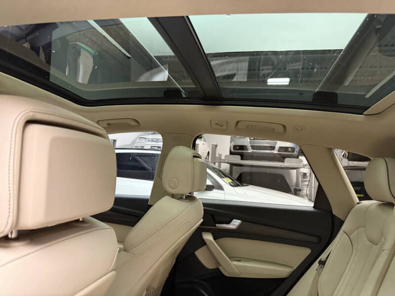 2024 Audi Q5 e quattro S line Premium 55 TFSI