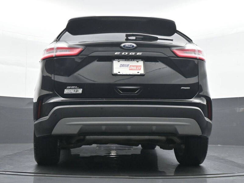2022 Ford Edge SEL