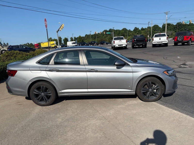 2022 Volkswagen Jetta SE