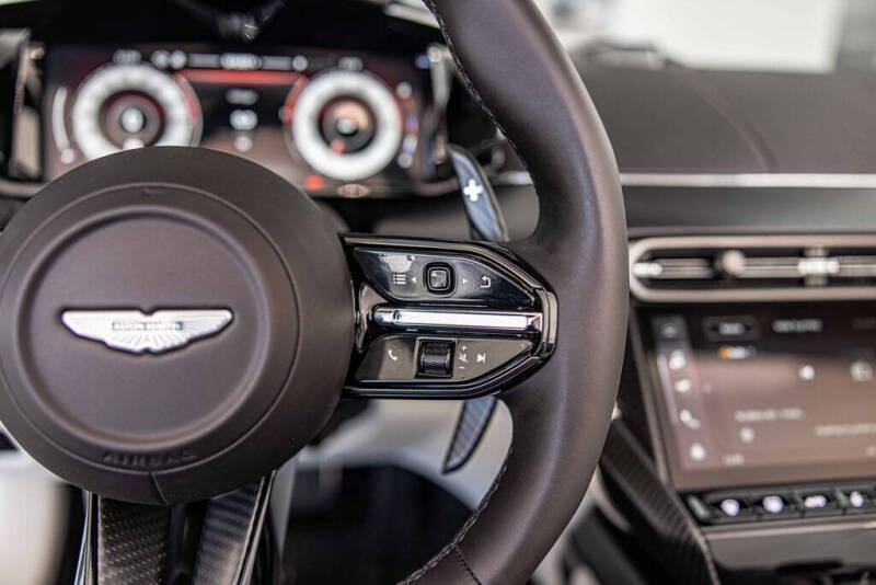 2026 Aston Martin Vanquish Volante