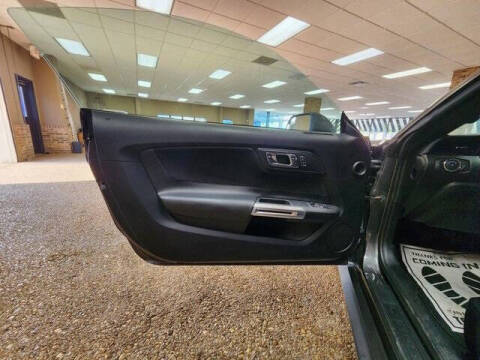 2017 Ford Mustang V6