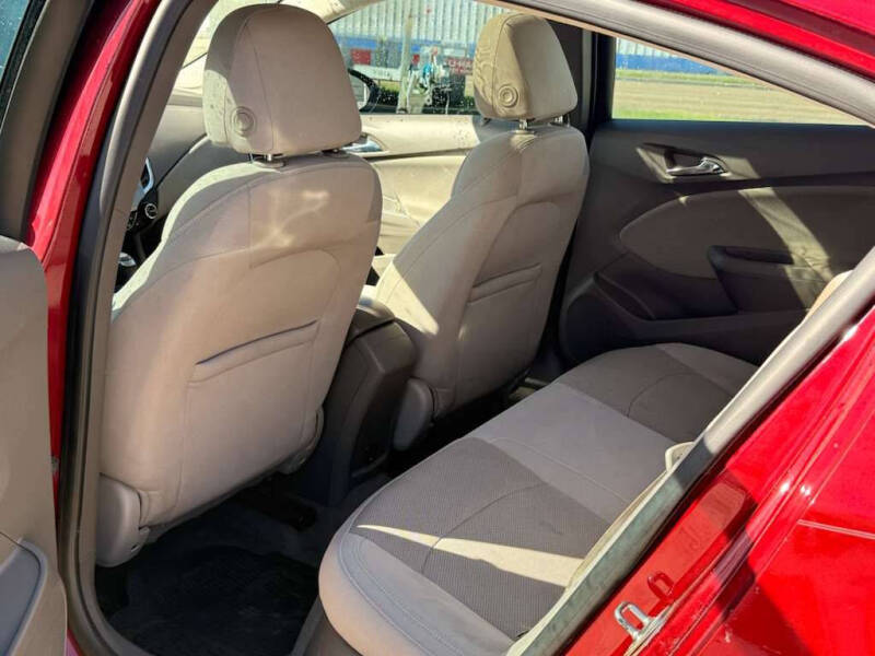 2017 Chevrolet Cruze LT Auto