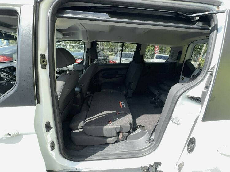 2017 Ford Transit Connect XLT