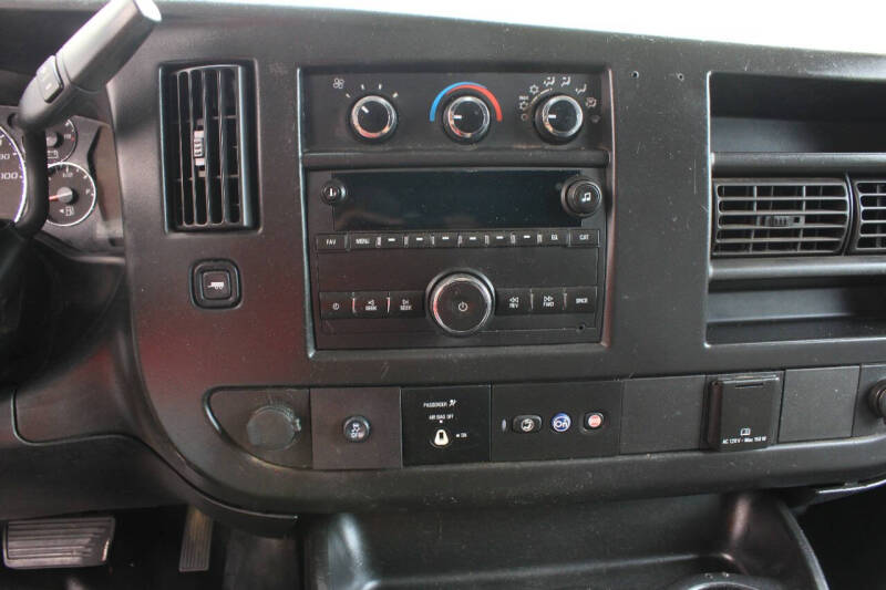 2017 Chevrolet Express 2500