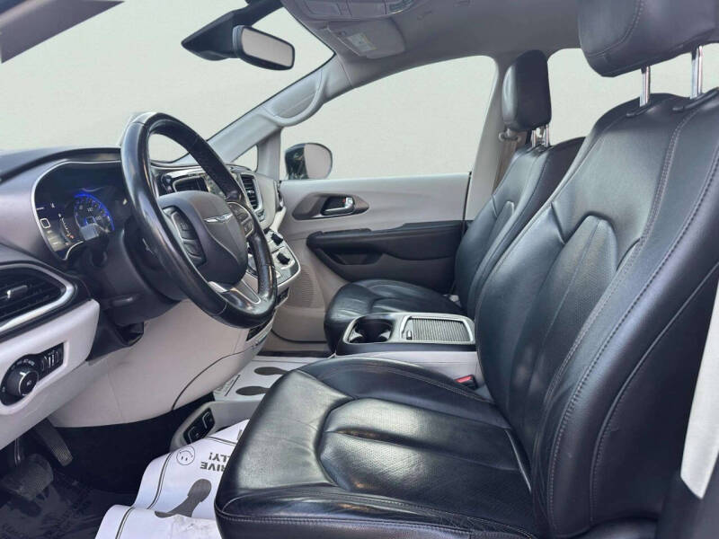 2020 Chrysler Pacifica Touring L Plus
