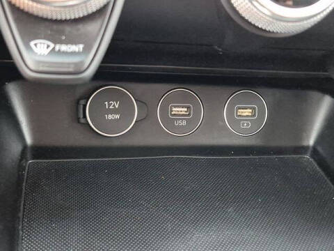 2023 Genesis G70