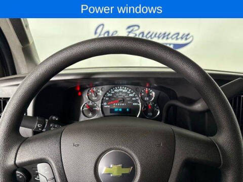 2025 Chevrolet Express 2500