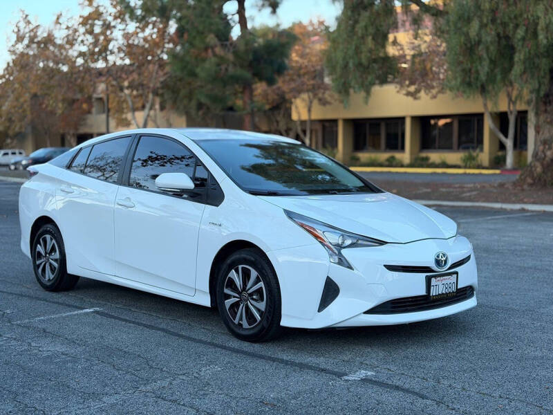 2016 Toyota Prius Two