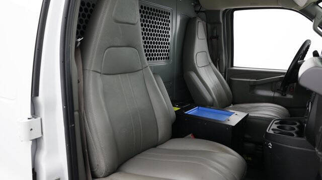2023 Chevrolet Express 2500