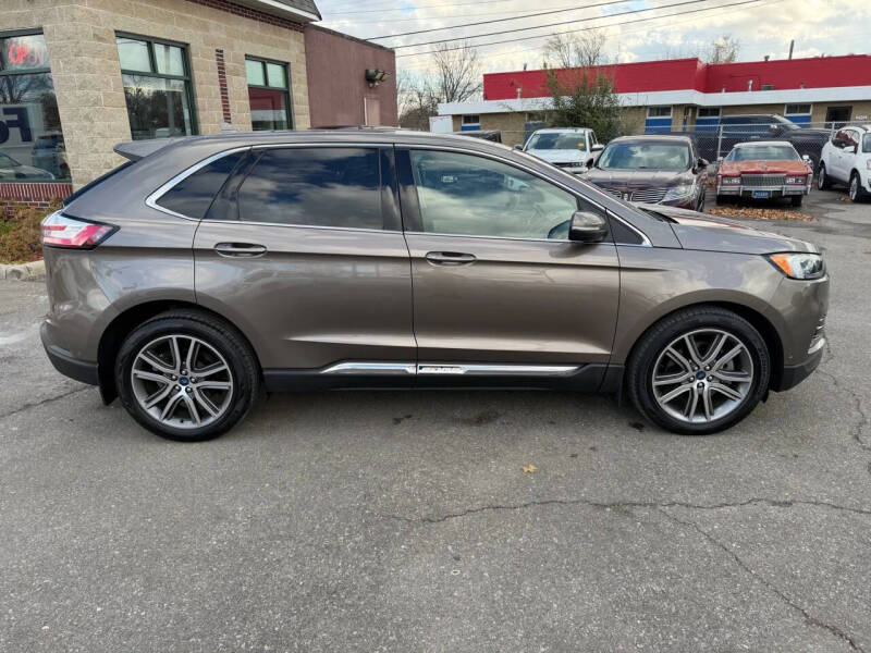 2019 Ford Edge Titanium