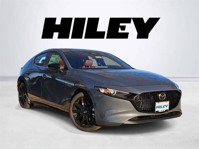 2026 Mazda Mazda3 Carbon Edition's photo