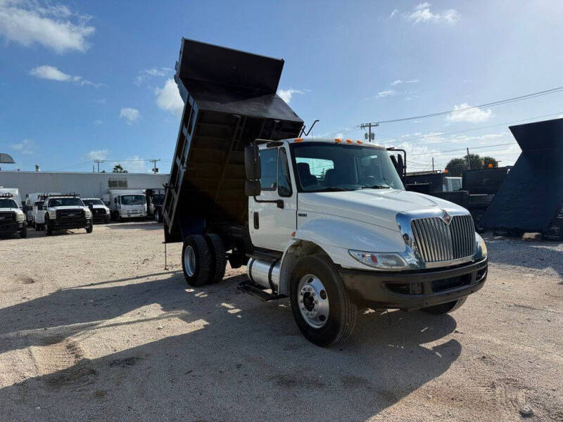 2011 International DuraStar 4300